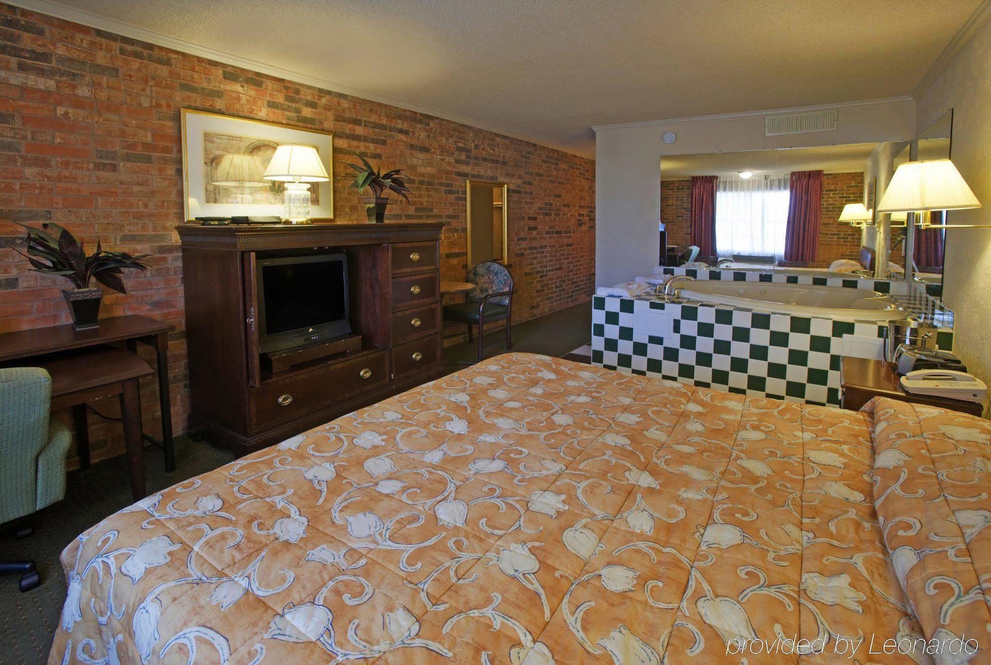 Americas Best Value Inn And Suites North Farmers Branch Rom bilde